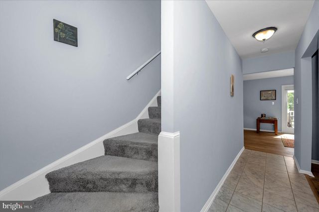 10120 NIGHTINGALE ST, Gaithersburg, MD 20882