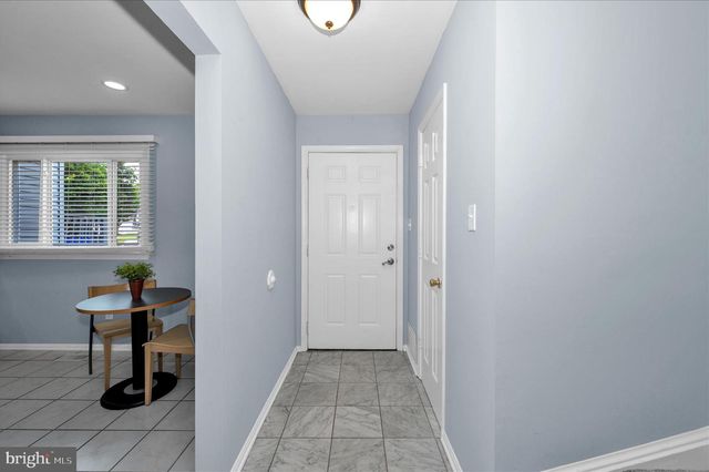 10120 NIGHTINGALE ST, Gaithersburg, MD 20882