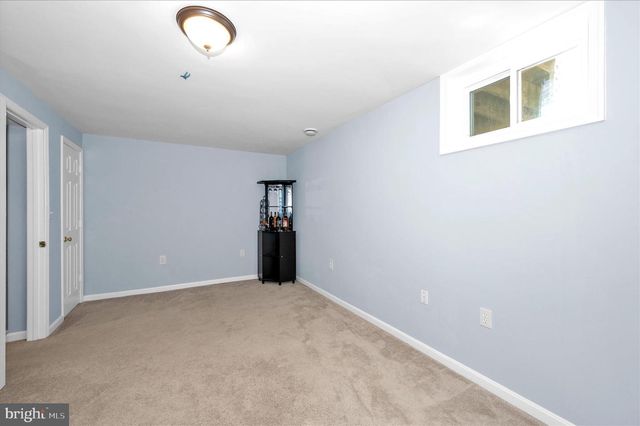 10120 NIGHTINGALE ST, Gaithersburg, MD 20882