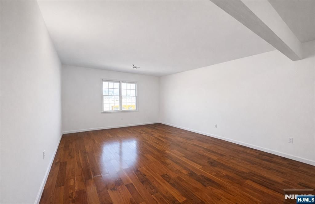 65 Fairview Street 3C, Palisades Park, NJ 07650