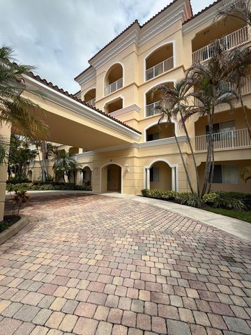 4 Harbour Isle Drive E Unit 204, Fort Pierce, FL 34949