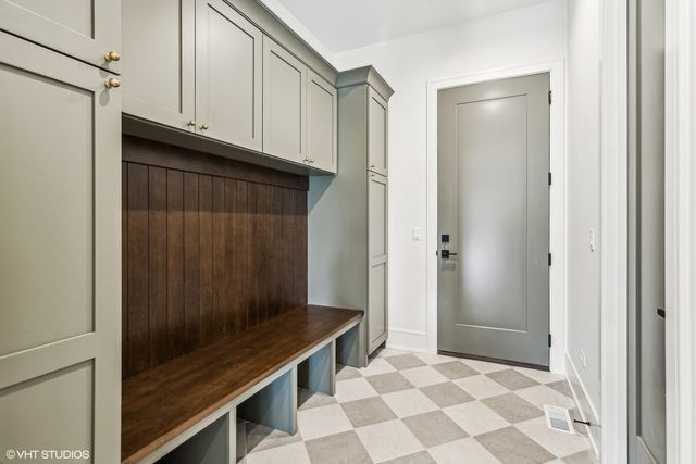 4411 Woodward Avenue, Downers Grove, IL 60515