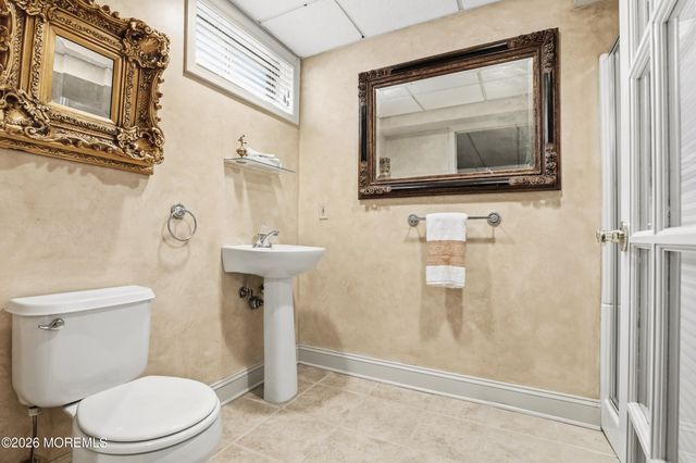 59 Greenwich Drive, Jackson, NJ 08527