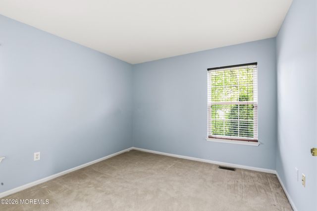 59 Greenwich Drive, Jackson, NJ 08527