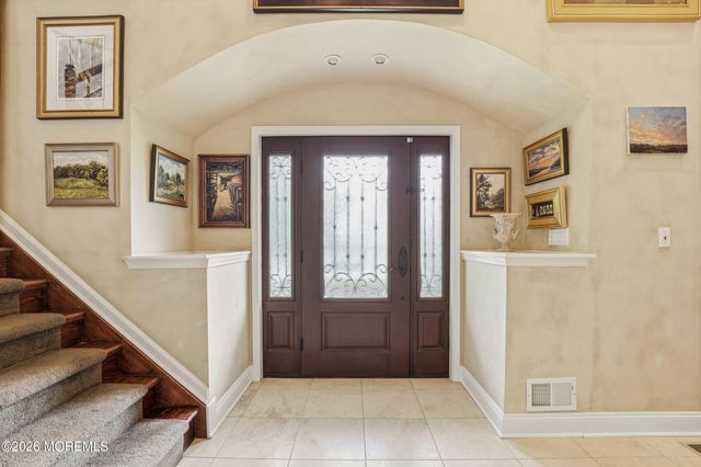 59 Greenwich Drive, Jackson, NJ 08527