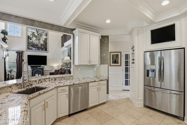 59 Greenwich Drive, Jackson, NJ 08527