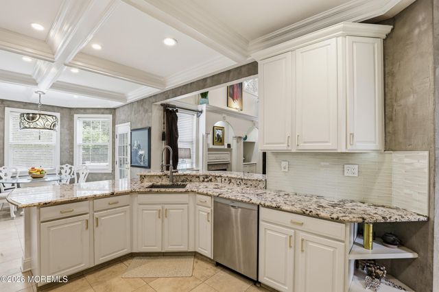 59 Greenwich Drive, Jackson, NJ 08527