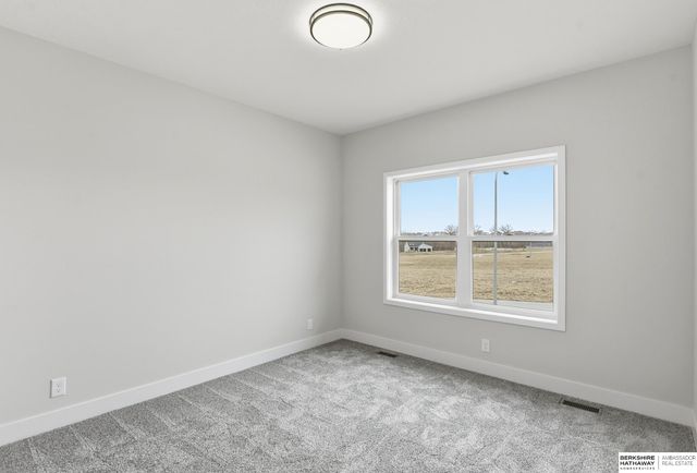 21854 Amber Circle, Gretna, NE 68028