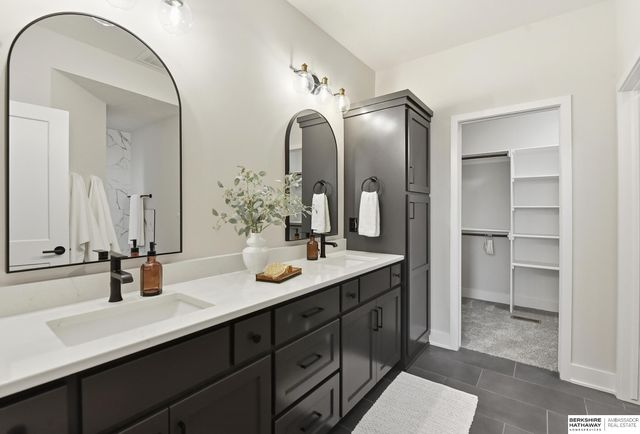 21854 Amber Circle, Gretna, NE 68028
