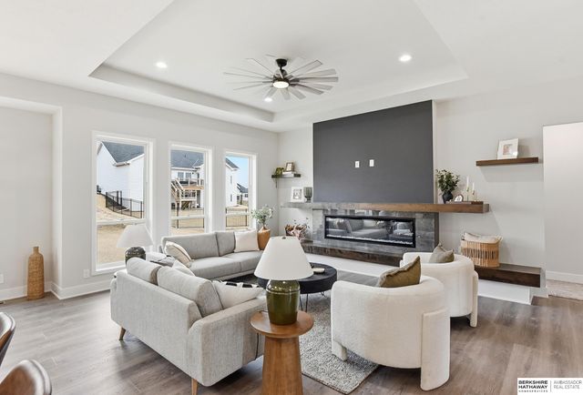 21854 Amber Circle, Gretna, NE 68028