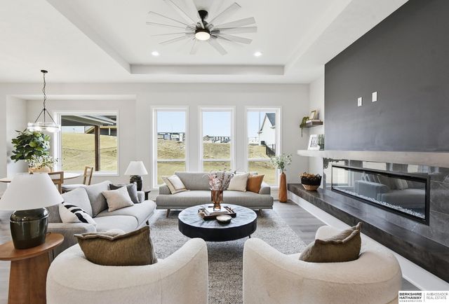 21854 Amber Circle, Gretna, NE 68028