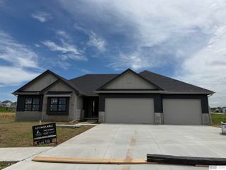 21854 Amber Circle, Gretna, NE 68028