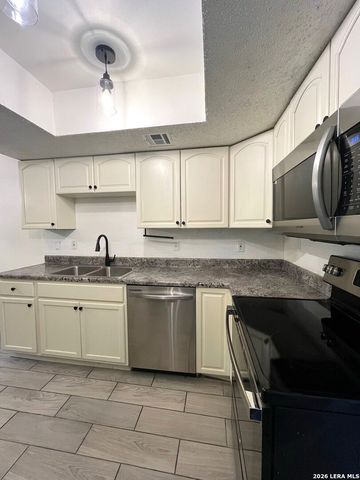 6718 Chelsea Wood, San Antonio, TX 78239