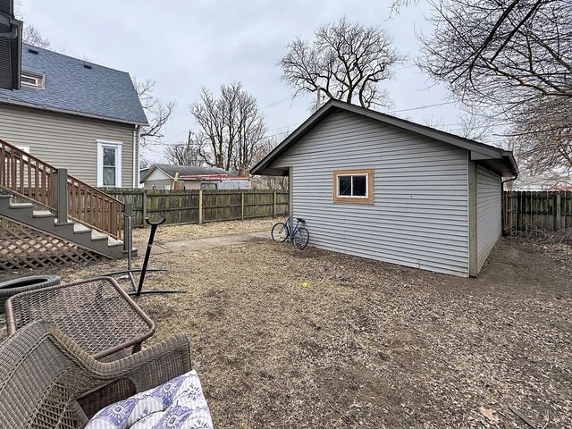 716 15th Street, Rock Island, IL 61201