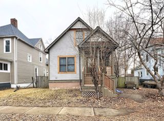 716 15th Street, Rock Island, IL 61201