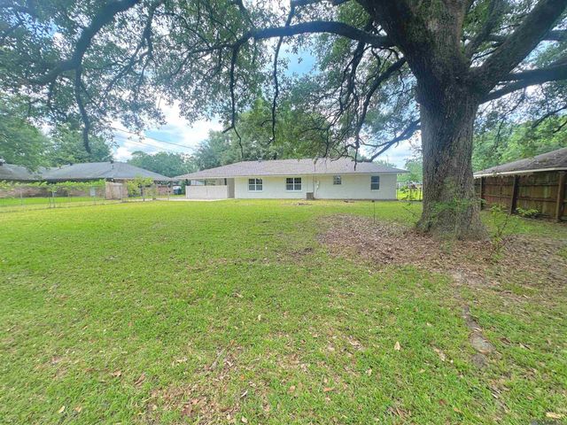 9156 W Pomona Dr, Baton Rouge, LA 70815