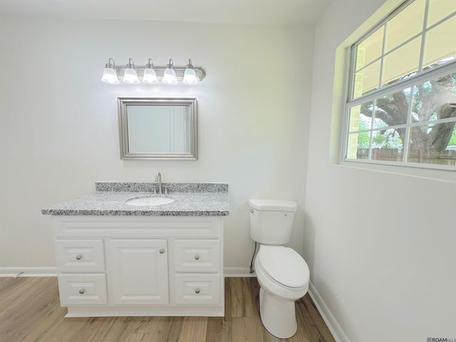 9156 W Pomona Dr, Baton Rouge, LA 70815