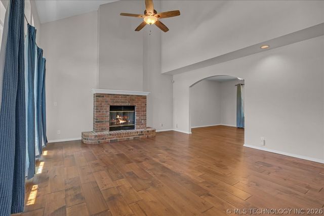 2412 W Twin Oaks Street, Broken Arrow, OK 74011