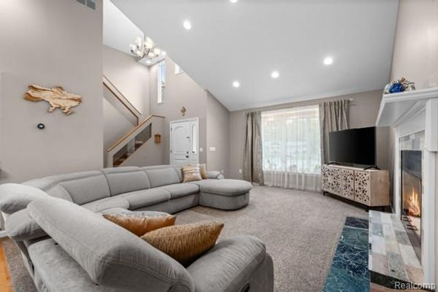 9533 Chaumont Drive, Commerce Twp, MI 48382