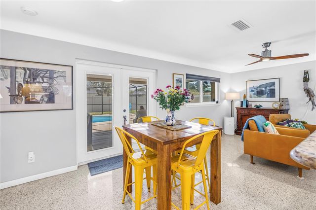 6800 17TH STREET S, St Petersburg, FL 33712