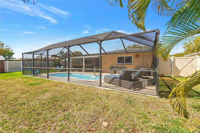 6800 17TH STREET S, St Petersburg, FL 33712