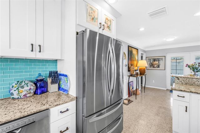 6800 17TH STREET S, St Petersburg, FL 33712