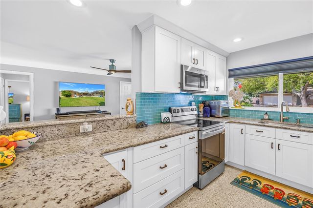 6800 17TH STREET S, St Petersburg, FL 33712