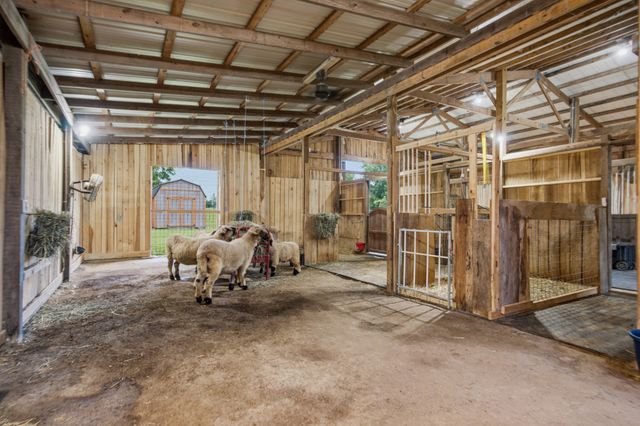 1038 Kansas Lane, Gallatin, TN 37066