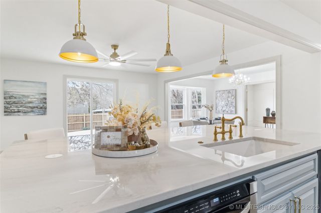 8324 S Indianapolis Avenue, Tulsa, OK 74137