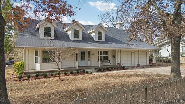 8324 S Indianapolis Avenue, Tulsa, OK 74137