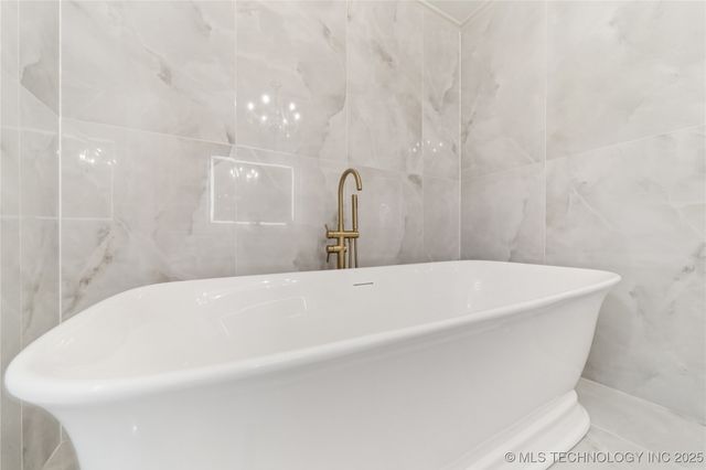 8324 S Indianapolis Avenue, Tulsa, OK 74137