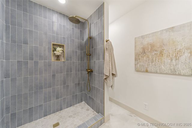 8324 S Indianapolis Avenue, Tulsa, OK 74137