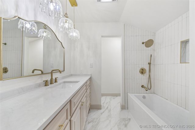 8324 S Indianapolis Avenue, Tulsa, OK 74137