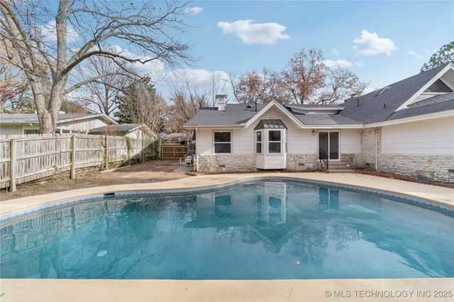 8324 S Indianapolis Avenue, Tulsa, OK 74137