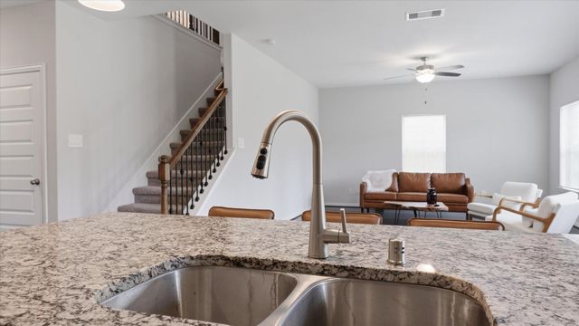327 Honey Mesquite Path, Conroe, TX 77318