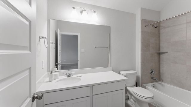 327 Honey Mesquite Path, Conroe, TX 77318