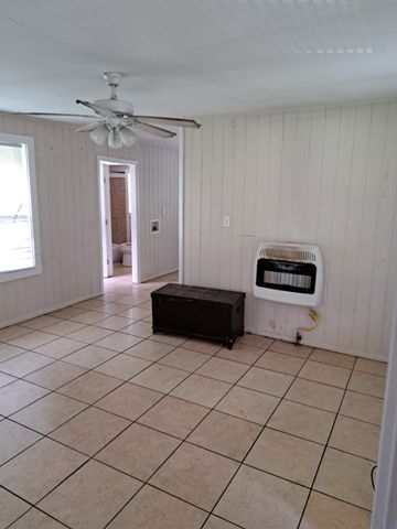 208 3rd Street, Whitesboro, TX 76273