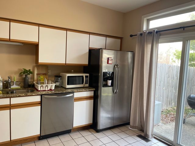 2872 CEDAR GLADE Drive, Naperville, IL 60564