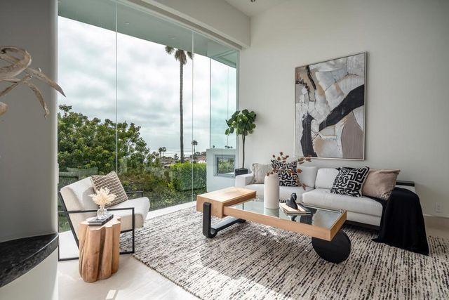 6125 Terryhill Drive, La Jolla, CA 92037