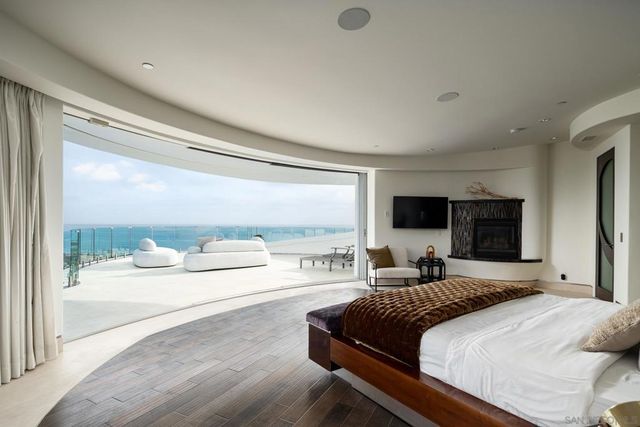 6125 Terryhill Drive, La Jolla, CA 92037