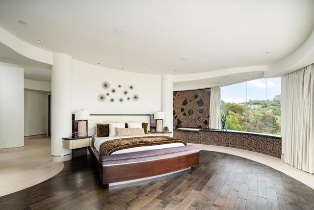 6125 Terryhill Drive, La Jolla, CA 92037