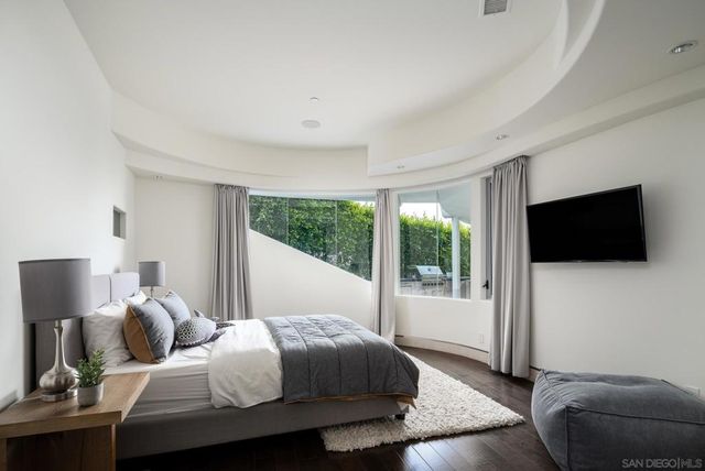 6125 Terryhill Drive, La Jolla, CA 92037