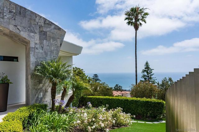 6125 Terryhill Drive, La Jolla, CA 92037