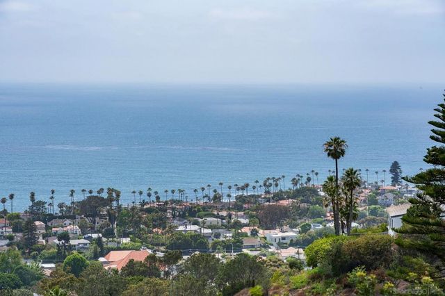 6125 Terryhill Drive, La Jolla, CA 92037