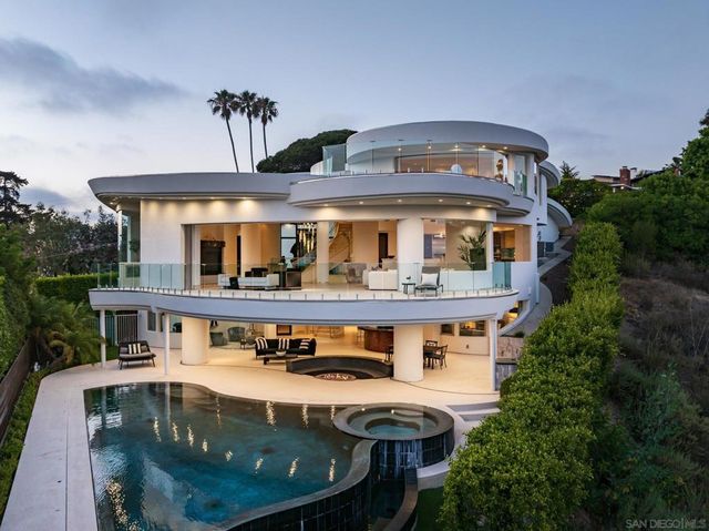 6125 Terryhill Drive, La Jolla, CA 92037