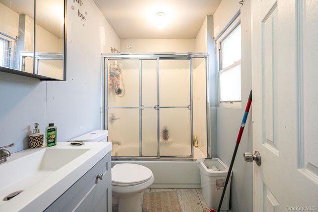 64 Beech Avenue, Farmingville, NY 11738