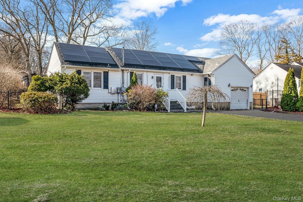 64 Beech Avenue, Farmingville, NY 11738