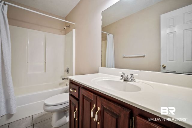 7394 Spaceview Dr, Saraland, AL 36571