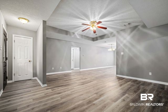 7394 Spaceview Dr, Saraland, AL 36571