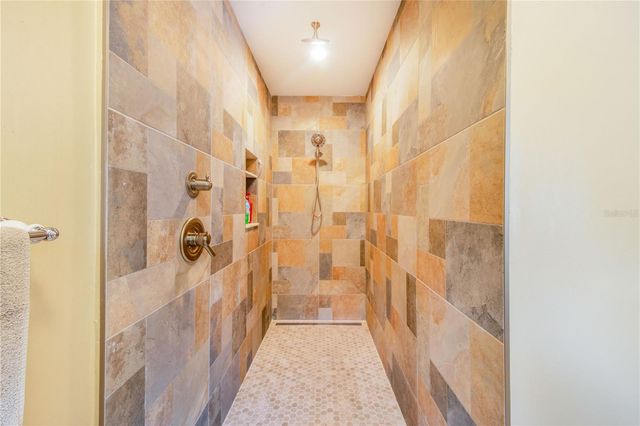 1616 CHAMPAGNE ROAD, Davenport, FL 33837